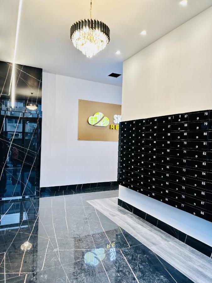 Rentforcomfort Sky Garden Studio Apartment Bucharest Exterior photo