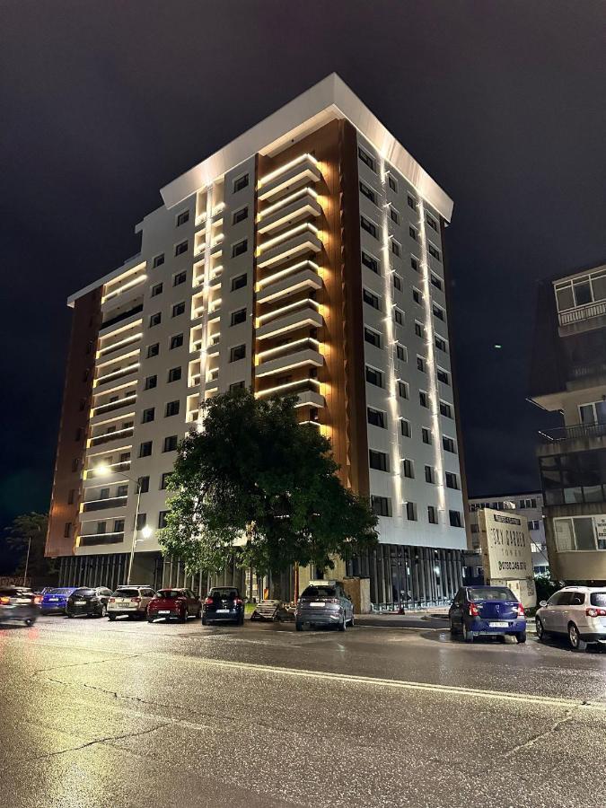 Rentforcomfort Sky Garden Studio Apartment Bucharest Exterior photo