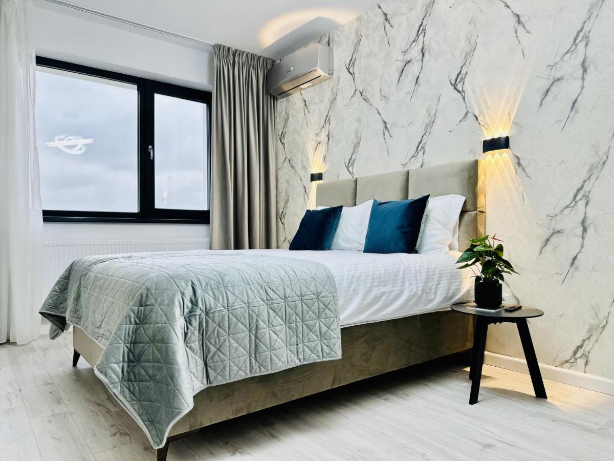 Rentforcomfort Sky Garden Studio Apartment Bucharest Exterior photo